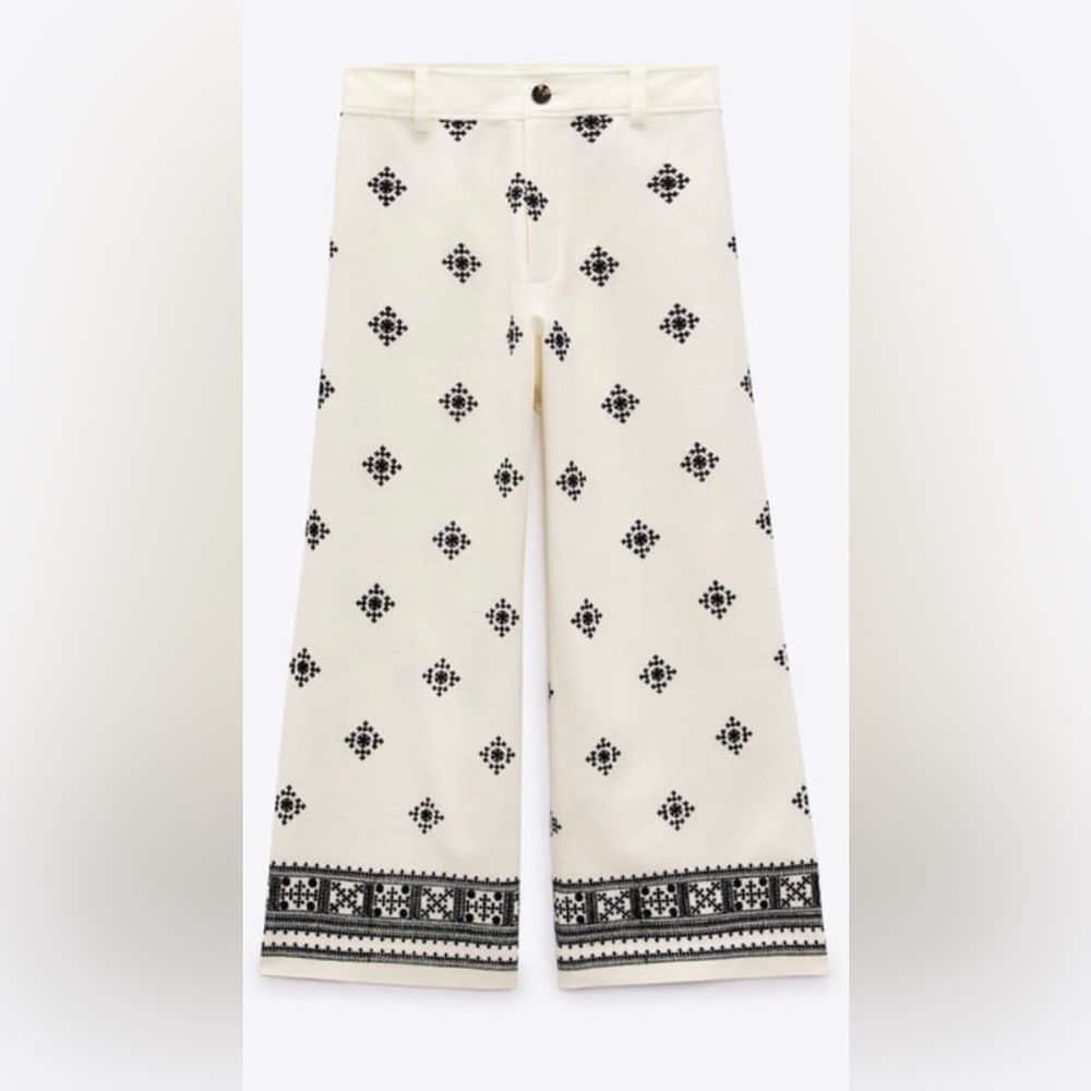 Zara’s Linen Blend Printed Pants